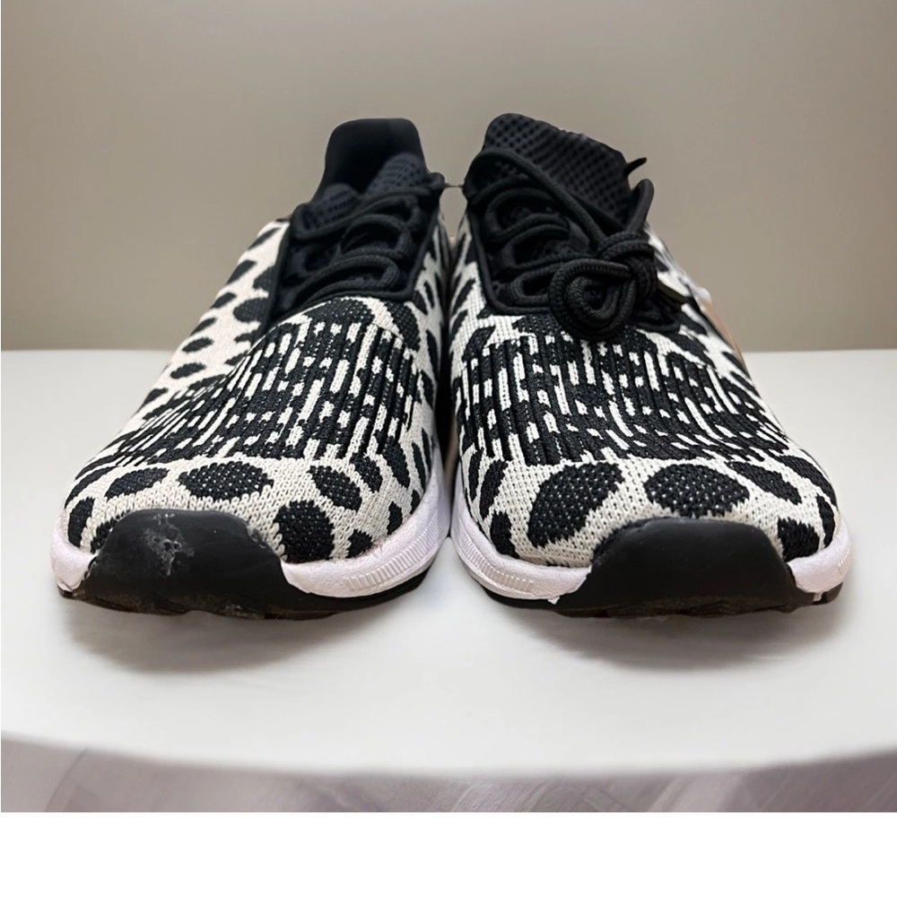 Athletic Works Snow Leopard Shoes Women Size 8.5 - Picture 5 of 11